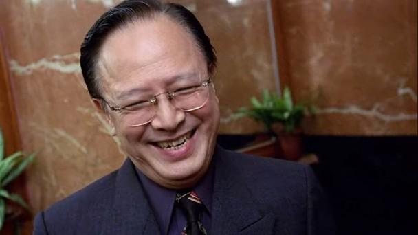 又传来一噩耗！继刘洵、魏宗万去世之后，TVB的艺员培训班的开山祖师钟景辉不幸去世