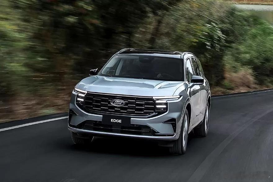 很多人不知道的是，一直是中国特供车，哪怕上一代也为了七座空间，改变了C柱之后的