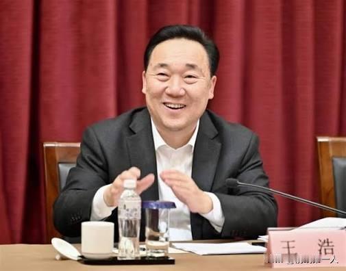 浙江给民企让出八成资源，老板们还在观望。今年起，省里专项基金、新增能耗、新增工业