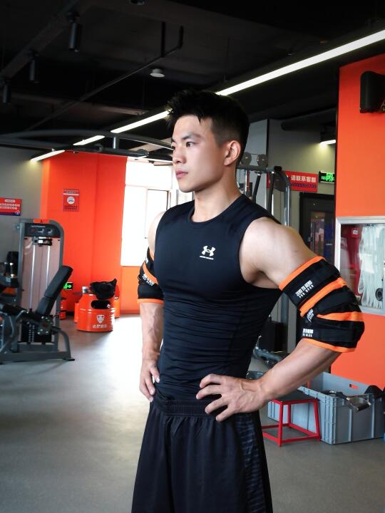 别难过了 我可以换上他的头像陪你聊会