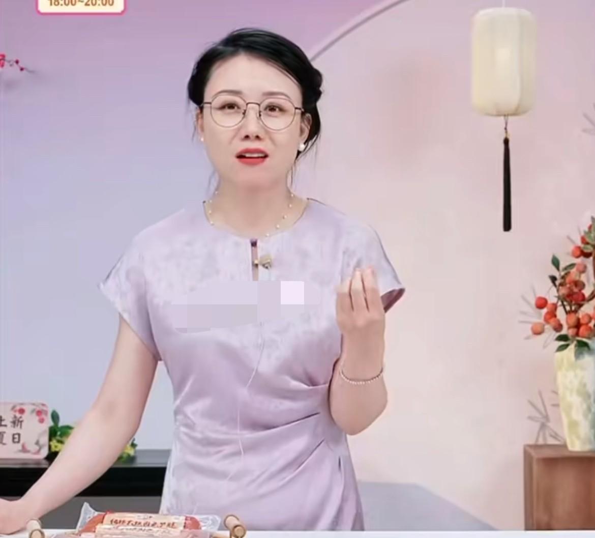 与辉同行更新了小贝、安安、盼盼、传熙、鹏鹏、汉森、董董的翻拍的经典电影，就差潇潇
