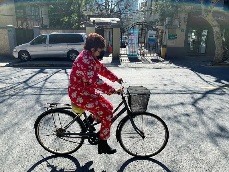 61岁网红博主“东北源哥”去世61岁网红“东北源哥”去世的消息让人唏嘘。11月