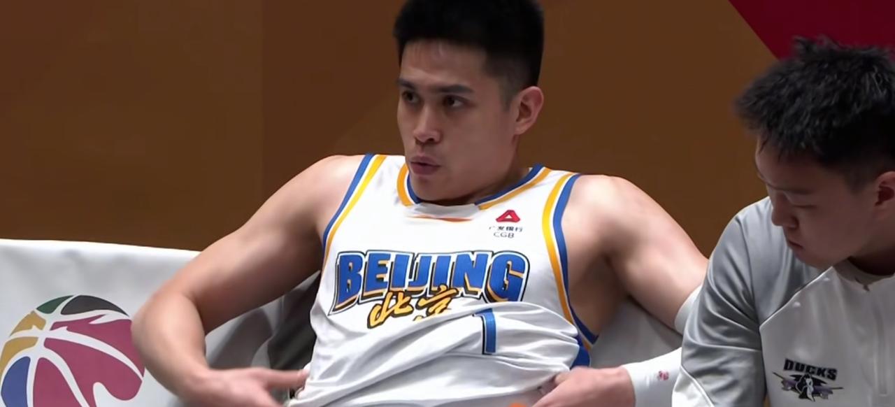 CBA北京队又输了，这次以66：81惨败给浙江稠州，真是让人有些失望。周琦13分