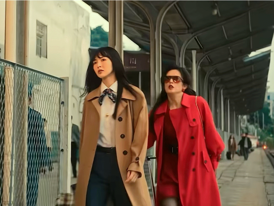 唐嫣新剧《人之初》，大家看了吗？由她饰演的曲梦，在美飒惨的赛道上，杀出一条血路。