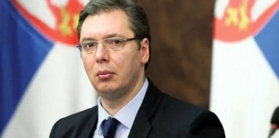 谁能想到一个国家能离谱到这种地步，塞尔维亚议会一顿饭的功夫就火速通过法案，要把1