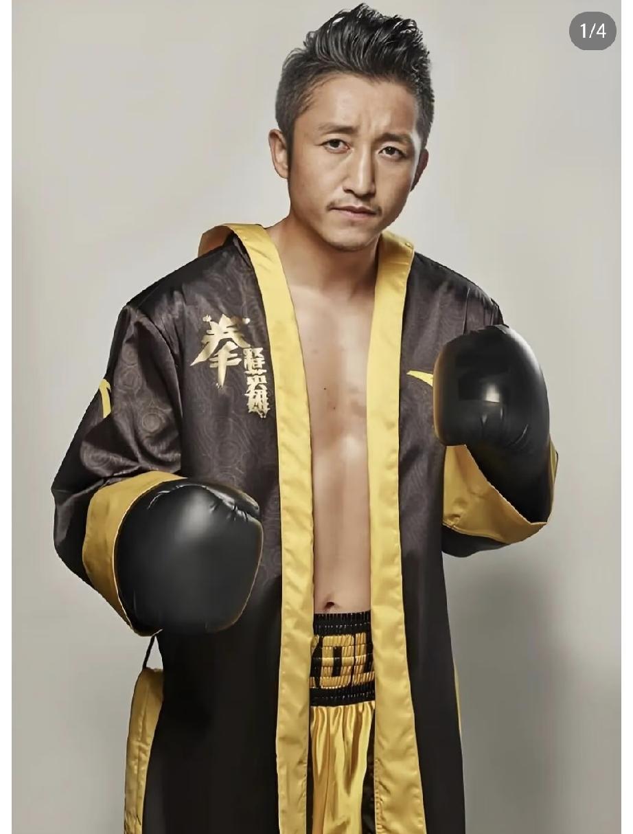 我有一个猜测，邹市明45岁宣布重返拳场，根本不是要打拳，而是夫妻俩的一场流量计