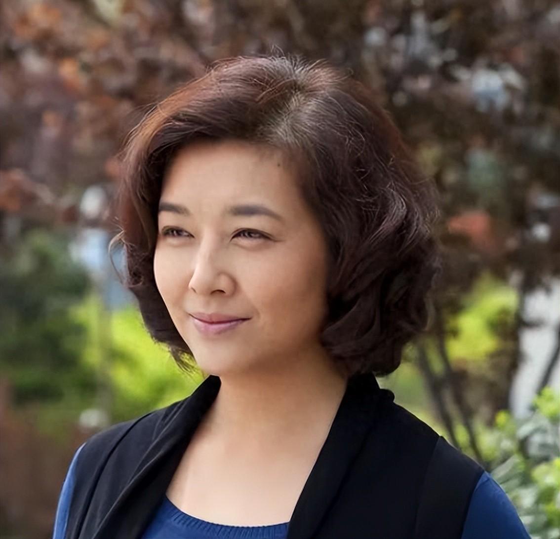 高曙光女儿：17年母女相依，异母弟弟真能撼动“小富婆”的潇洒人生？戏里爱得死去