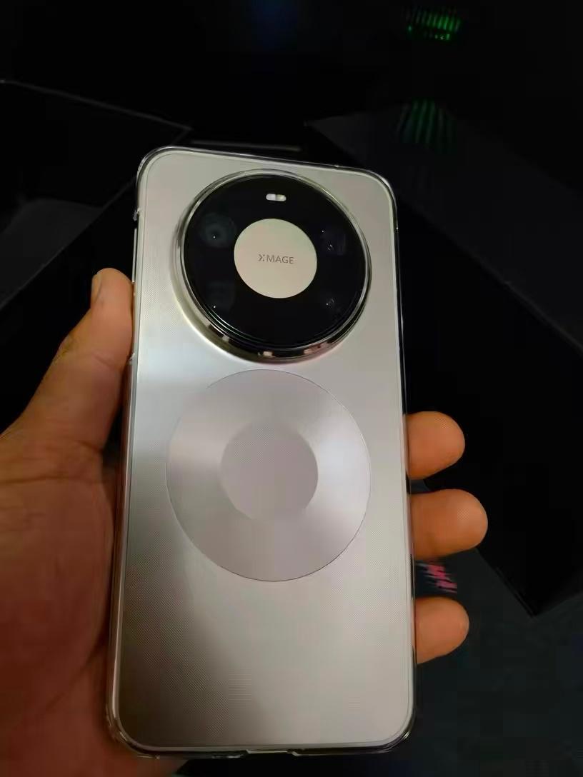 从苹果到华为，发现有几点问题😓前两天手机摔坏了一直用的iPhone，想换个