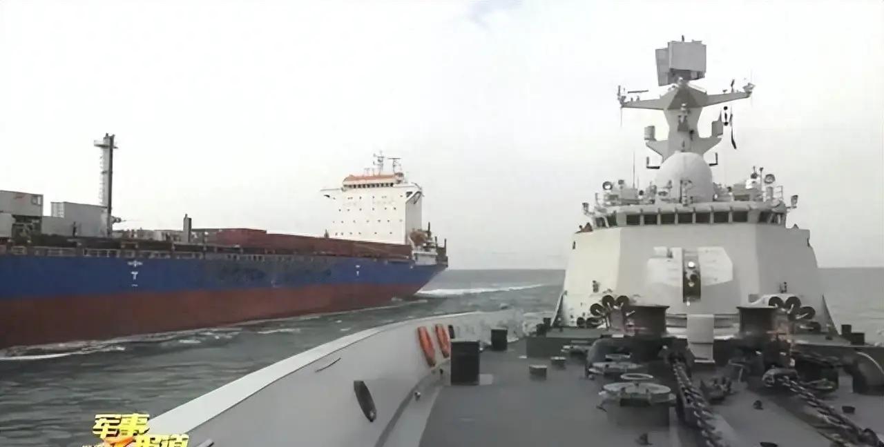 七年前一段旧闻被美国翻出来，美国专家恍然大悟：中国海军竟认真备战这么多年。这件事