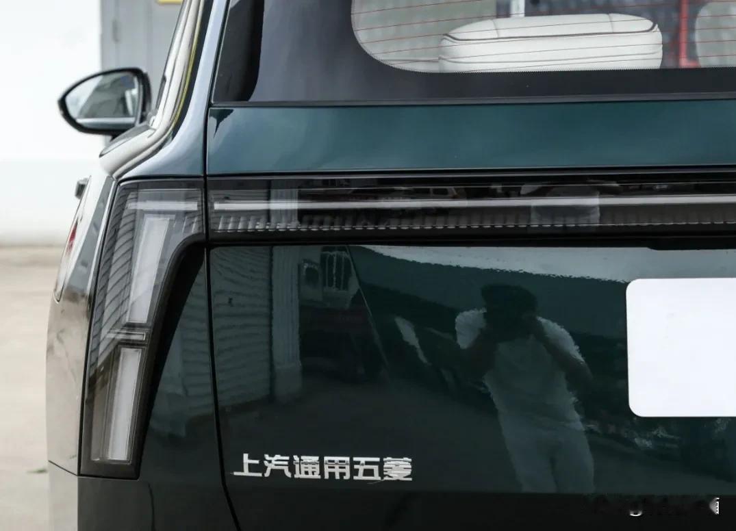 千万别不信，什么人就开什么车：1、低调的人选宝马2、务实的人选丰田3、开朗