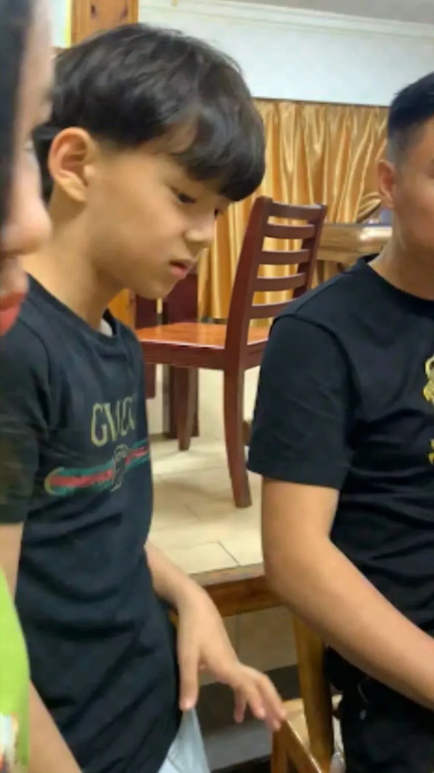 混的人干哥啊…这衣服感觉我初中的时候就在了​​​