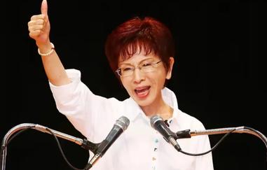 这下好了。全国人民都知道了！洪秀柱公开声称日本是“小日本”，并发出警告：“小