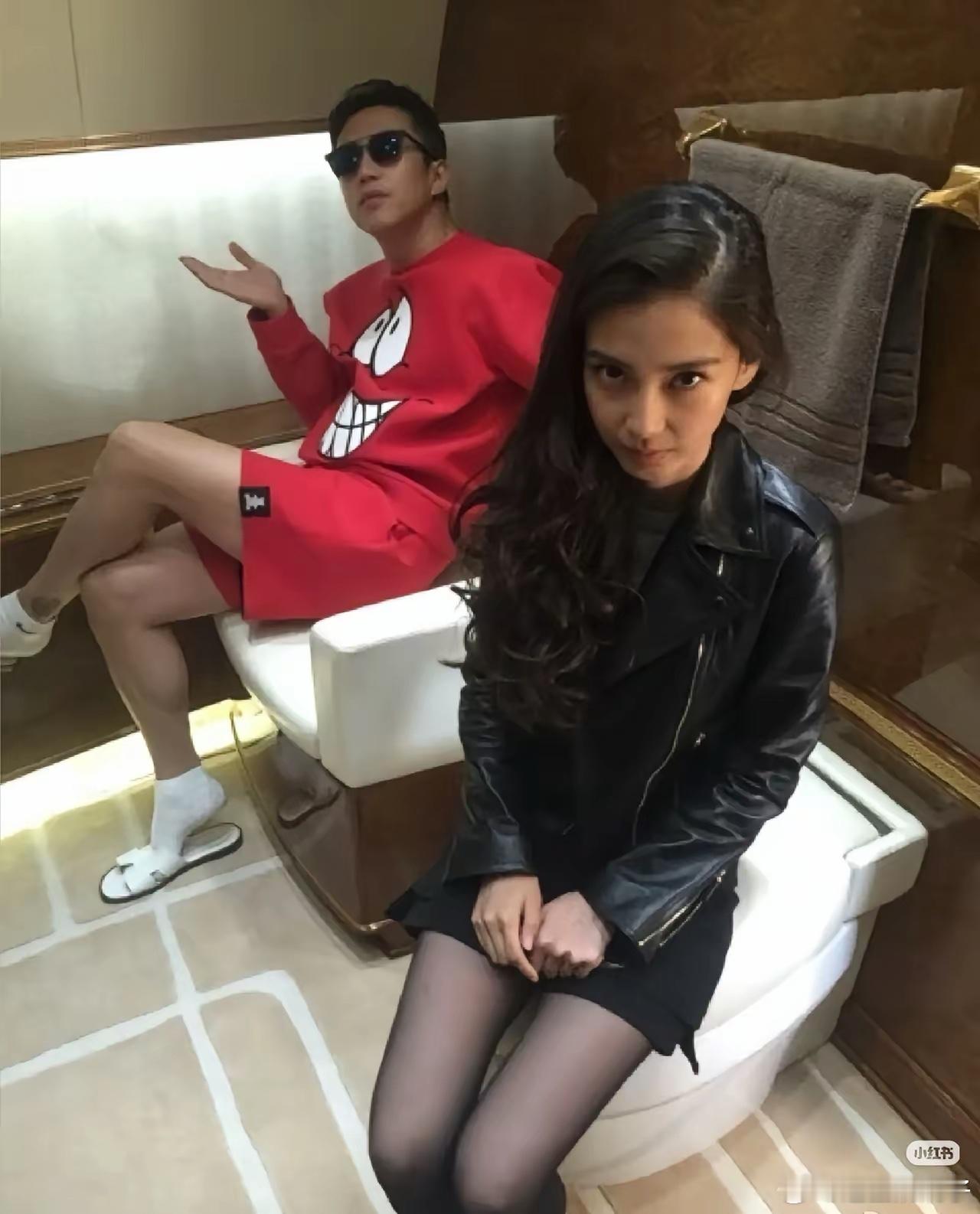 其实当年如果他俩一个未娶，一个未嫁在一起的话也不错。很般配呀！