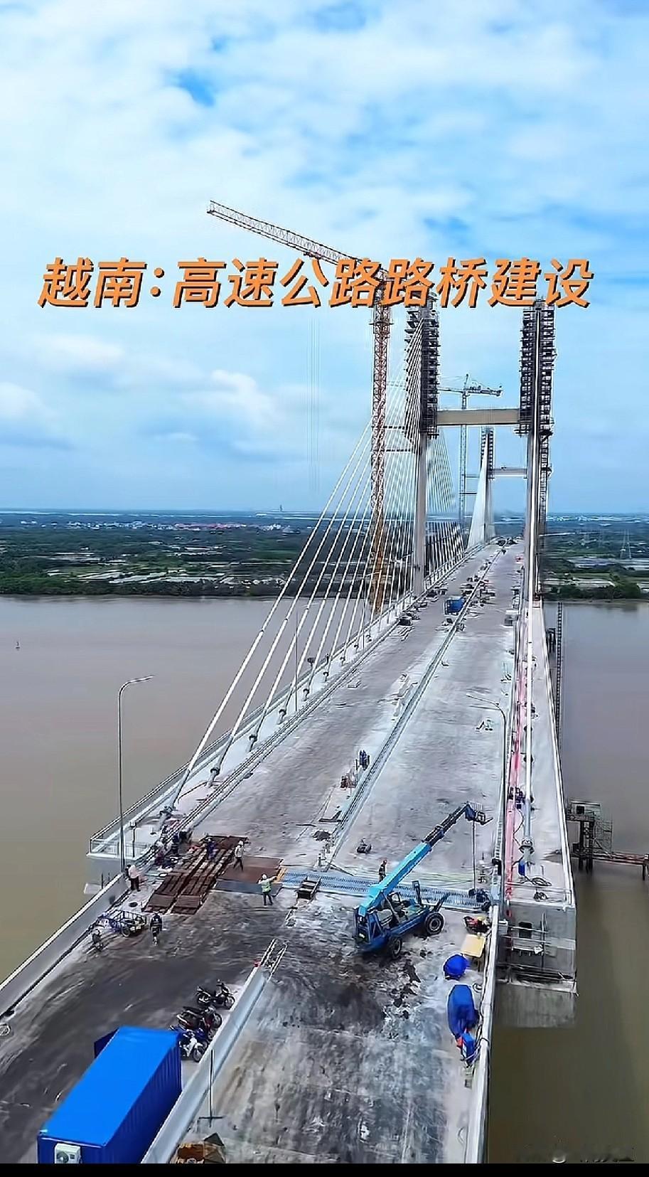 越南又要起飞了？图一是越南在建高速公路，据说是自主建设。要是放到10年前，说