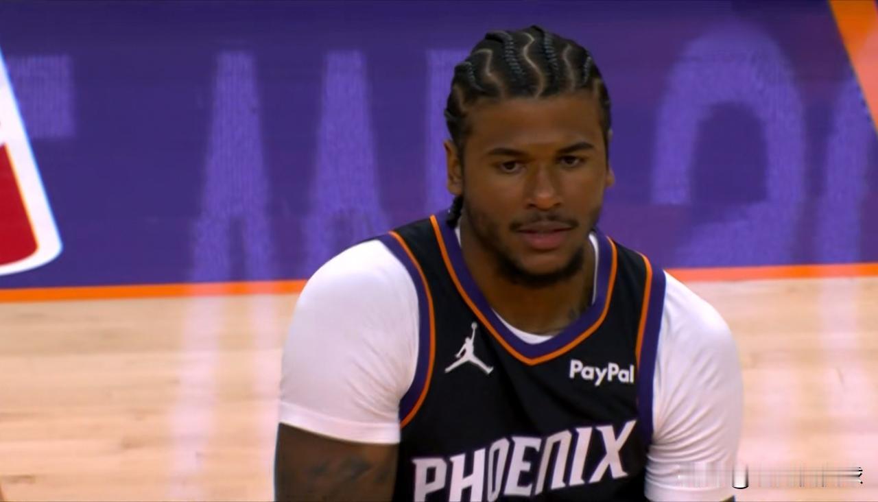 太阳二当家杰伦-格林真是无药可救了！在今天太阳主场以81：97惨败于凯尔特人的比