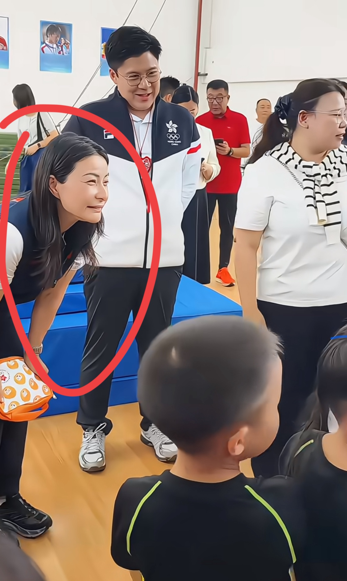 现在全网压力最大的，不是重庆文旅，也不是泼皮红衣女子，而是贵州文旅没有接
