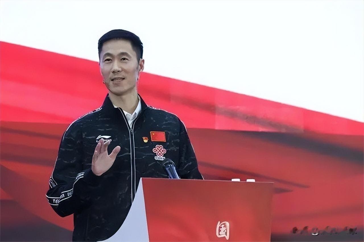 相比男队：王励勤心中，一定想表扬女队3个人表扬王曼昱，王曼昱这次可是拿下