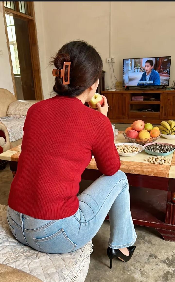 一个家庭的运势跟福气真跟女主人有很大的关系！二叔自从有娶了二婶以后，这个家突然就