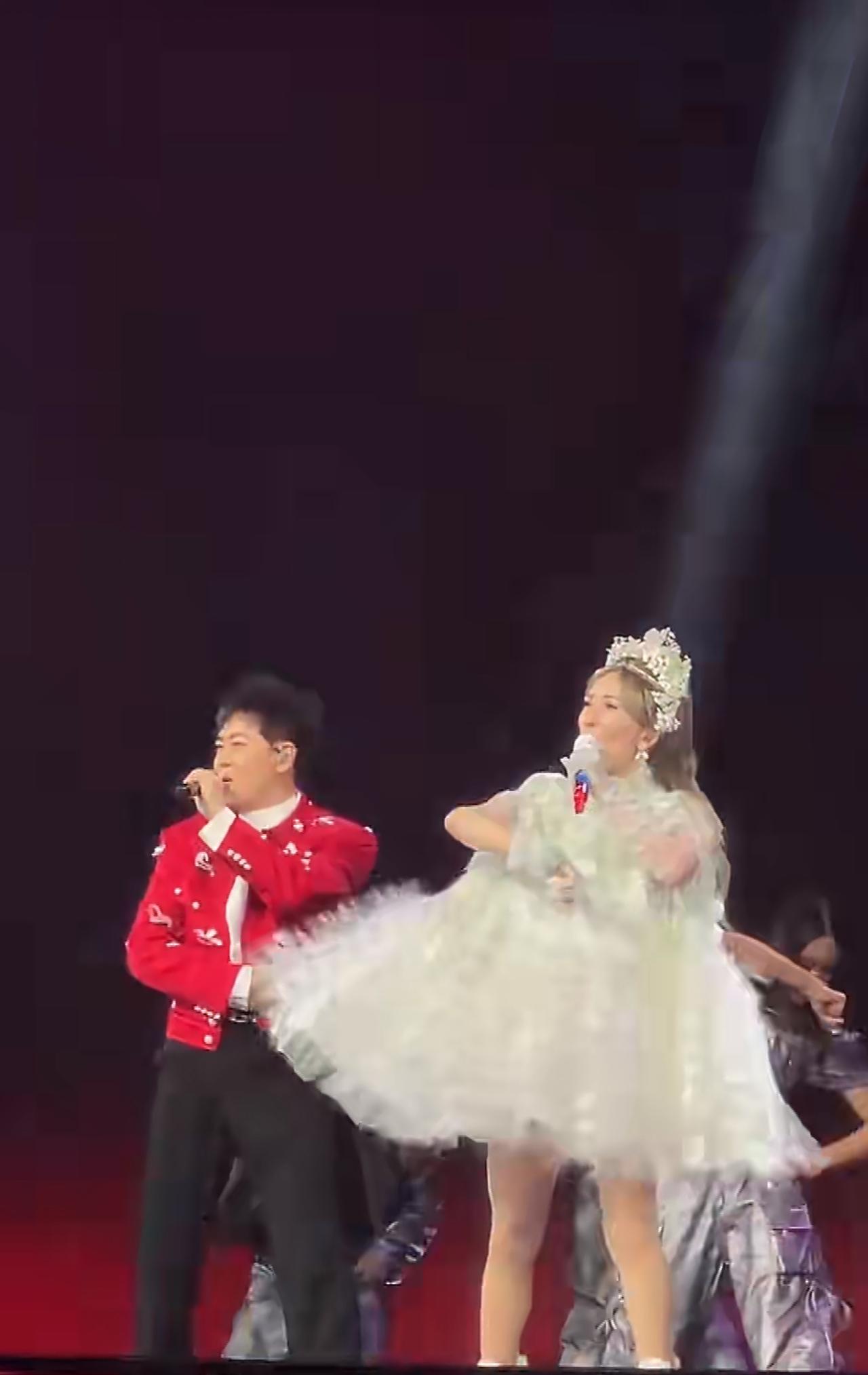 这是林志颖和谢娜确定没有得罪造型师怎么看得这么奇怪谢娜
