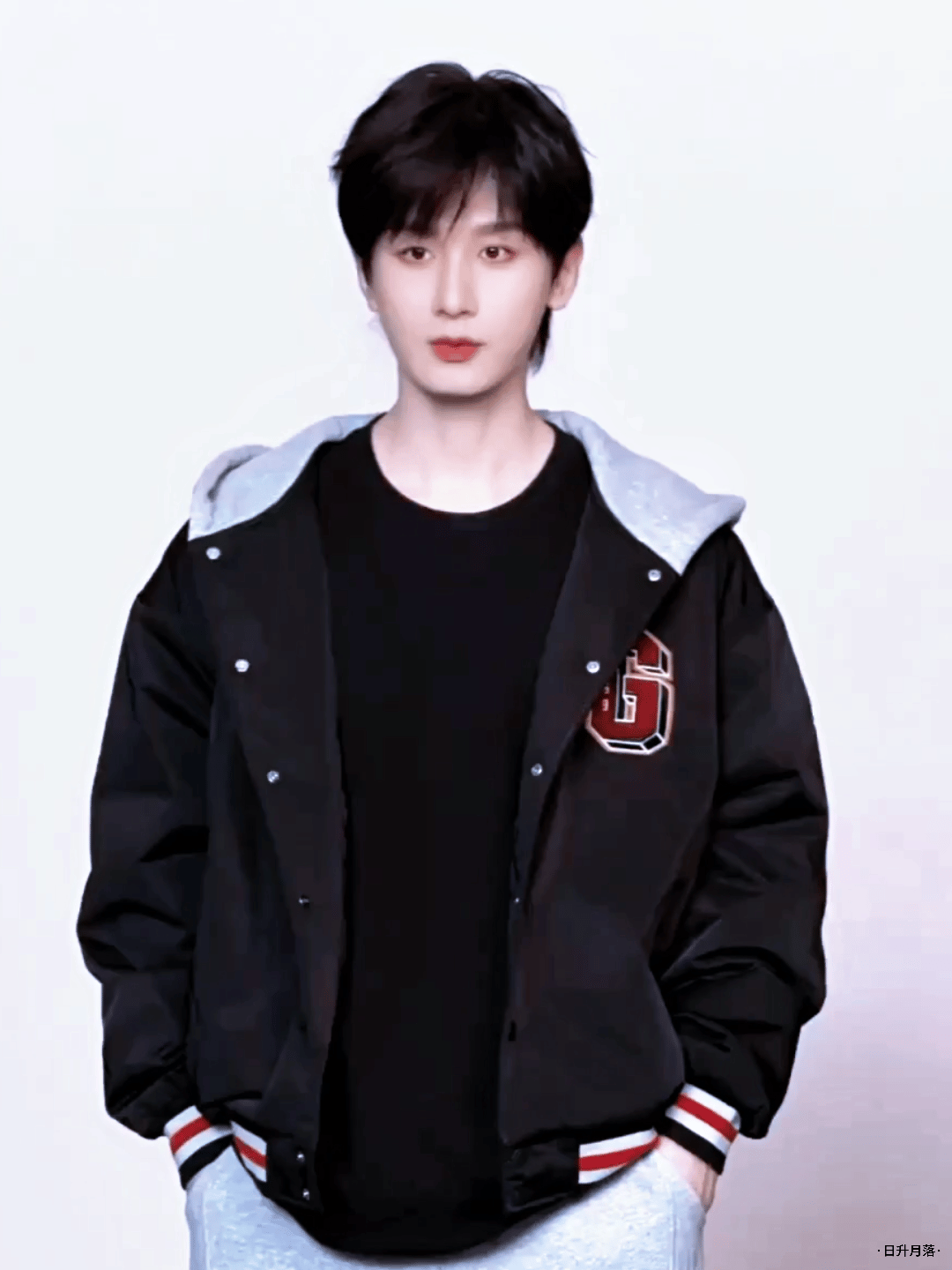 2026，新年快乐！大男孩平安喜乐，万事顺毅！成毅两京十五日路透|成毅