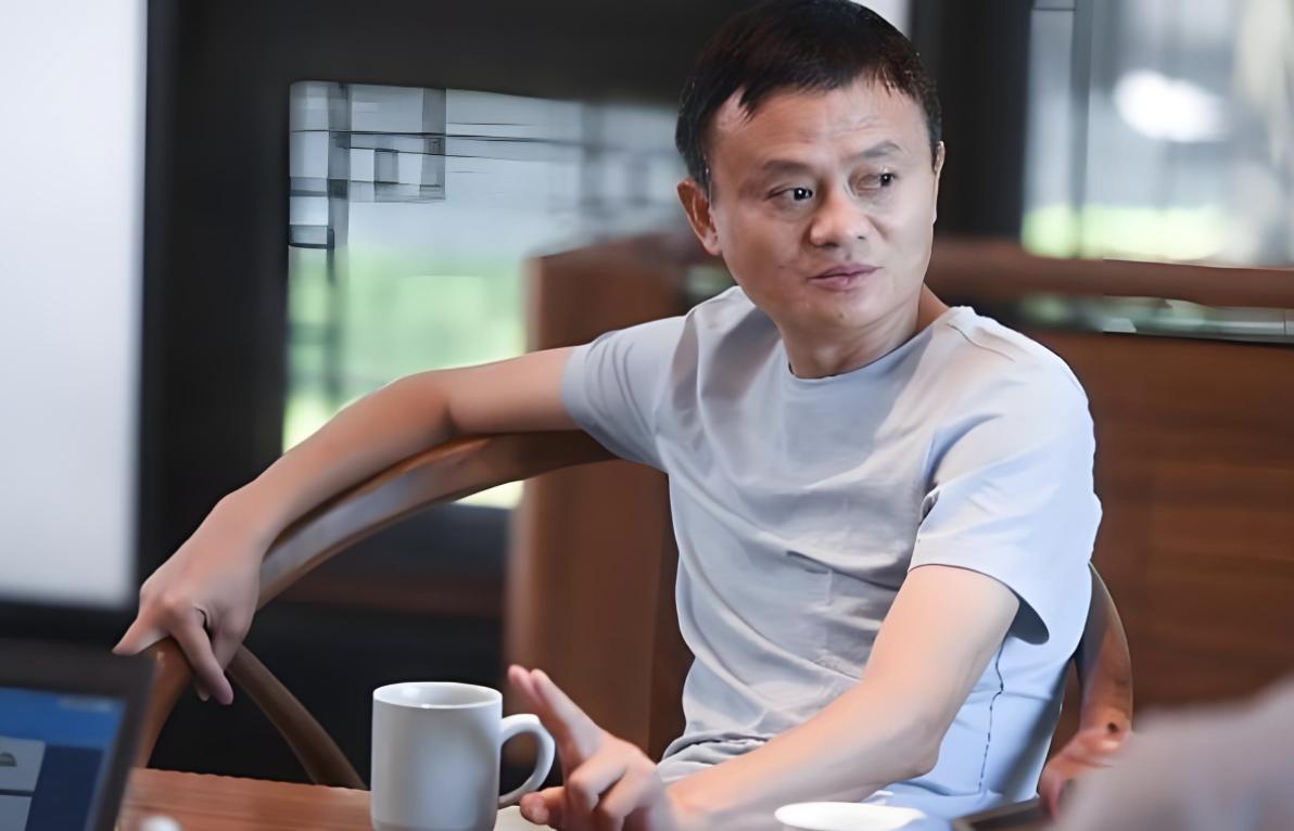 沉默已久的马云再次发声，依旧是语出惊人，他说：零售业恨我没用，穷人恨地主也没用！