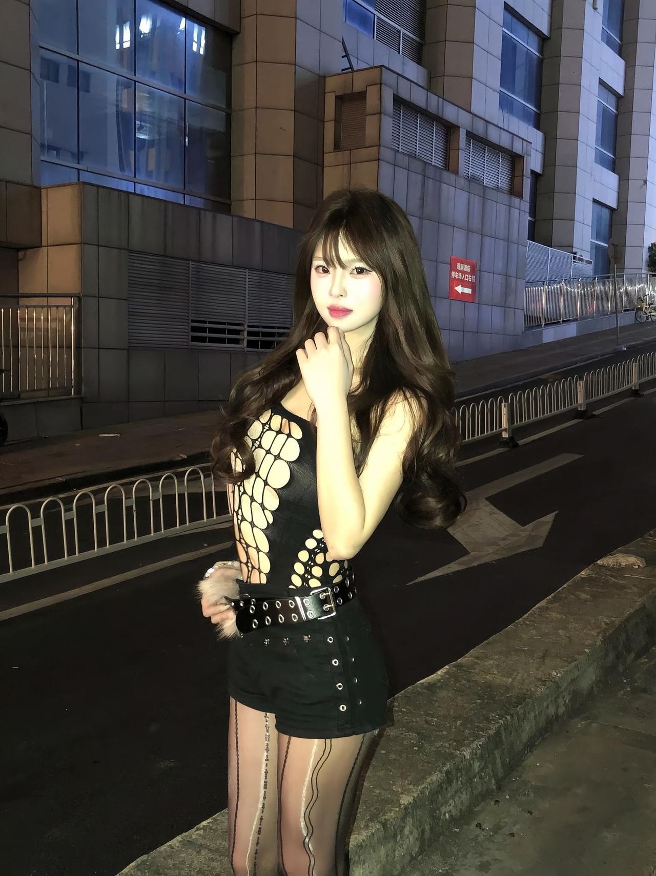 看我不爽，那就看到爽