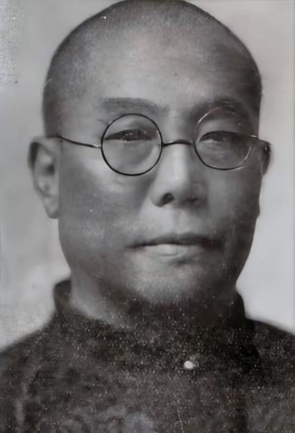 1940年上海滩大快人心一幕：68岁大汉奸，死在跟随20年的家仆菜刀下19