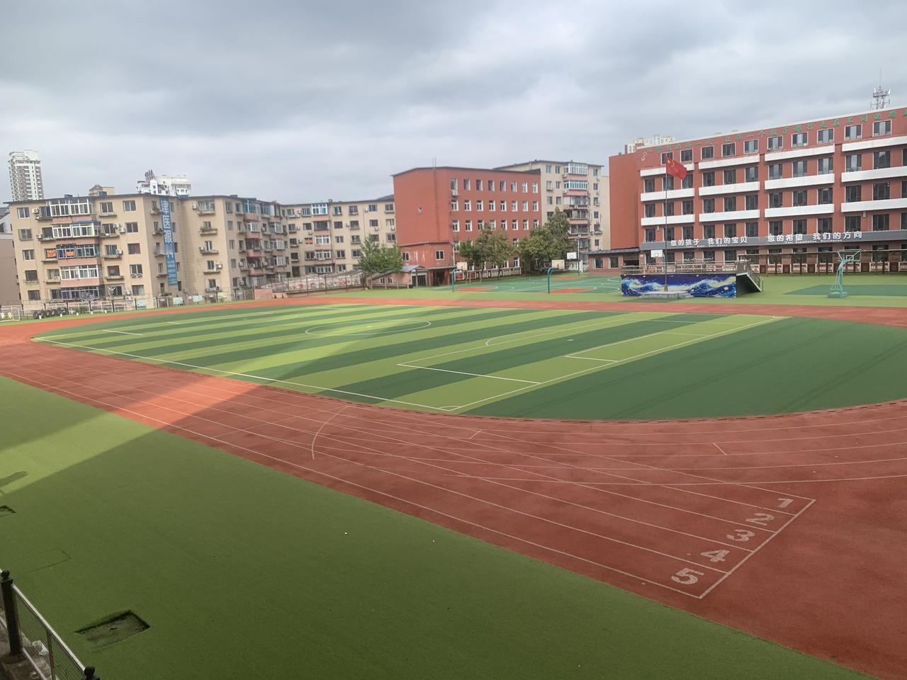 中国足球的唯一出路，就是完全承包给国外团队，中国体育总局和中国足协无任何干涉权限