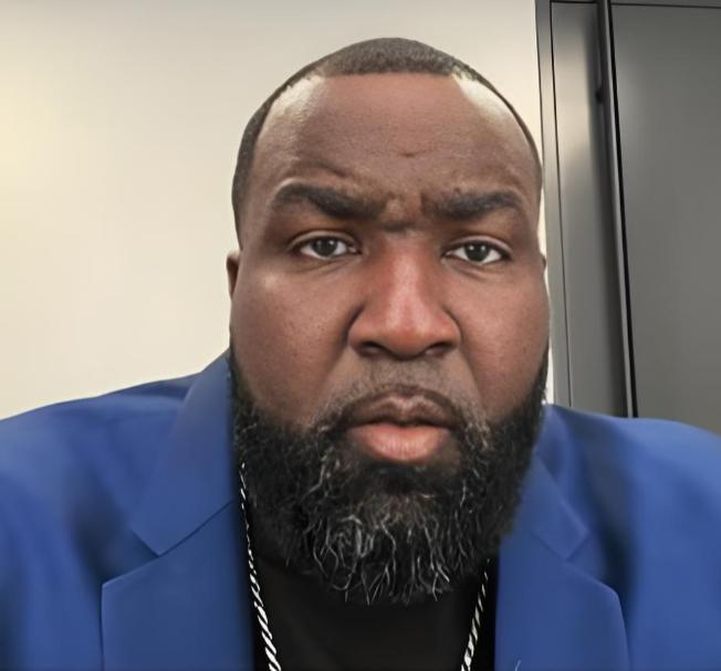 说的非常对，除了老詹本人以外，全世界只有他二人知道老詹要加盟哪支球队！今天评论
