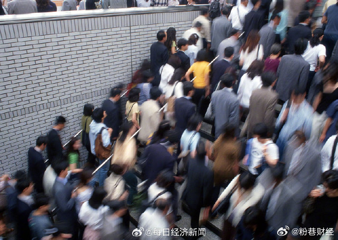 主要都市圈近8成人口将实现1小时通勤【都市圈1小时通勤目标定了】6月8日，国家发