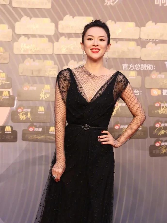 章子怡凌晨悼念朱媛媛，愿安息顺遂！5月22日凌晨03：29，章子怡在社交媒体，