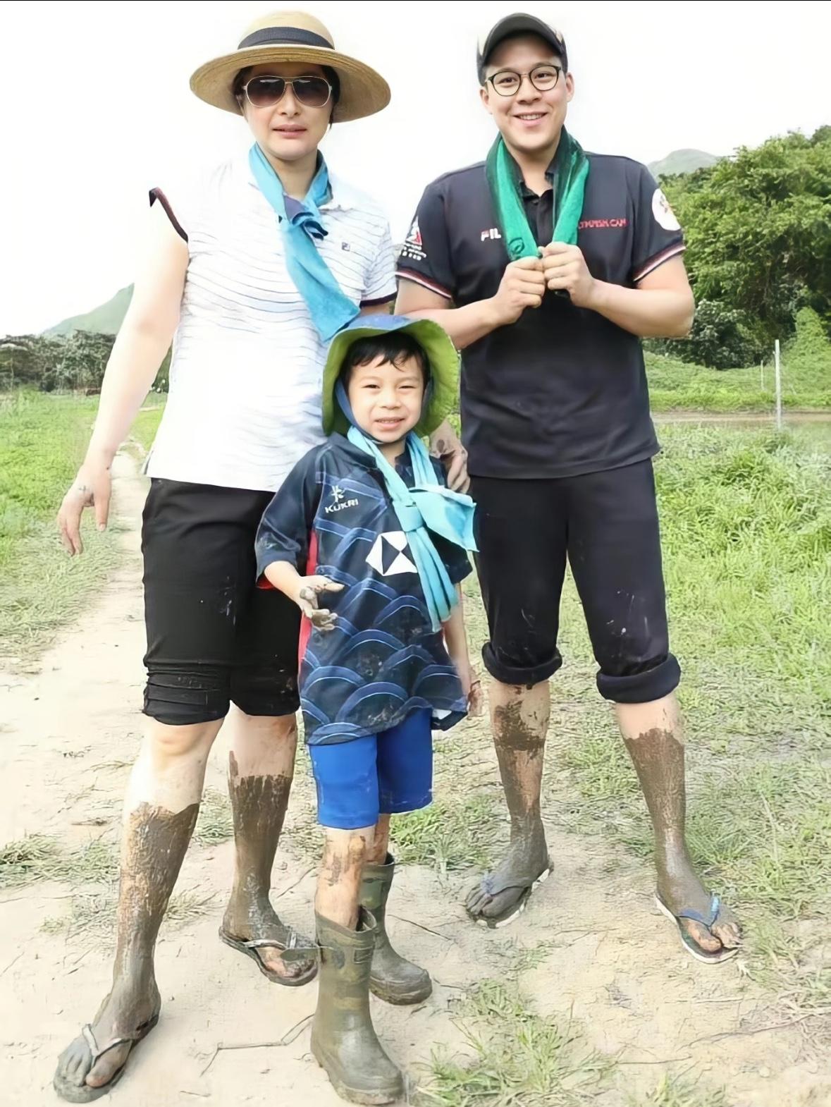 不得不认同！郭晶晶嫁了个好夫家香港这次大火，郭晶晶的老公霍启刚率先宣布，霍家