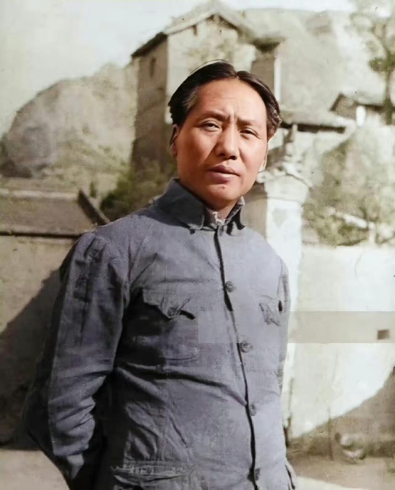 他是中国的第一硬汉，他是中国的第一高手。一生只与强手为敌，一生只与强敌过招。你强