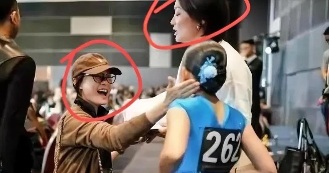 破案了前几天很多人说孙俪走了不是去了旅游，而是去了英国，很多网友猜测她是去了