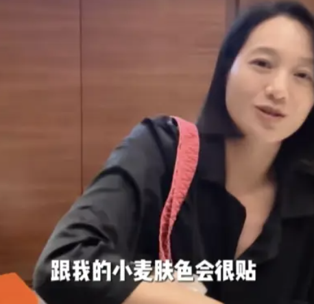 朱丹重男轻女风波下带货遭抵制背后的真相