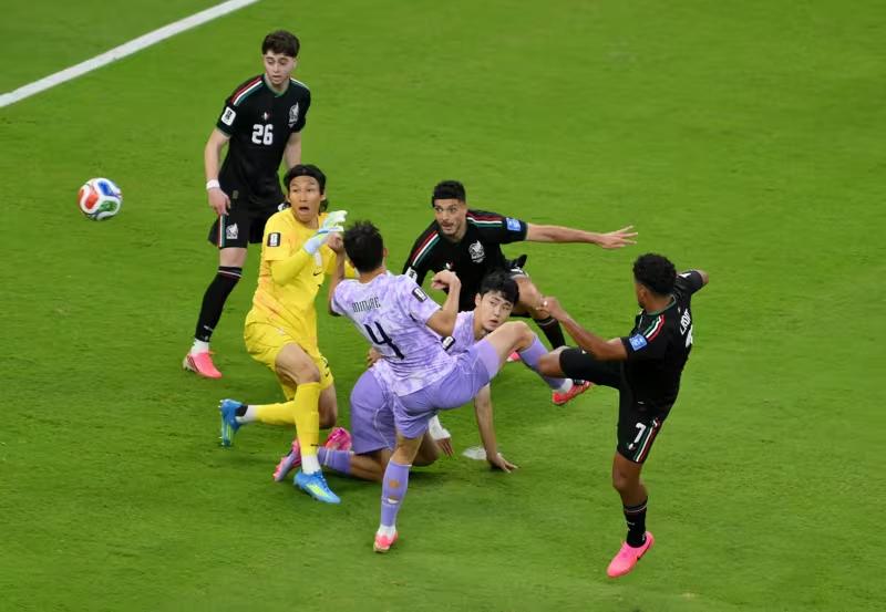 世界杯首个32强诞生！东道主1-0锁定头名，韩国遭遇首败！北京时间6月19