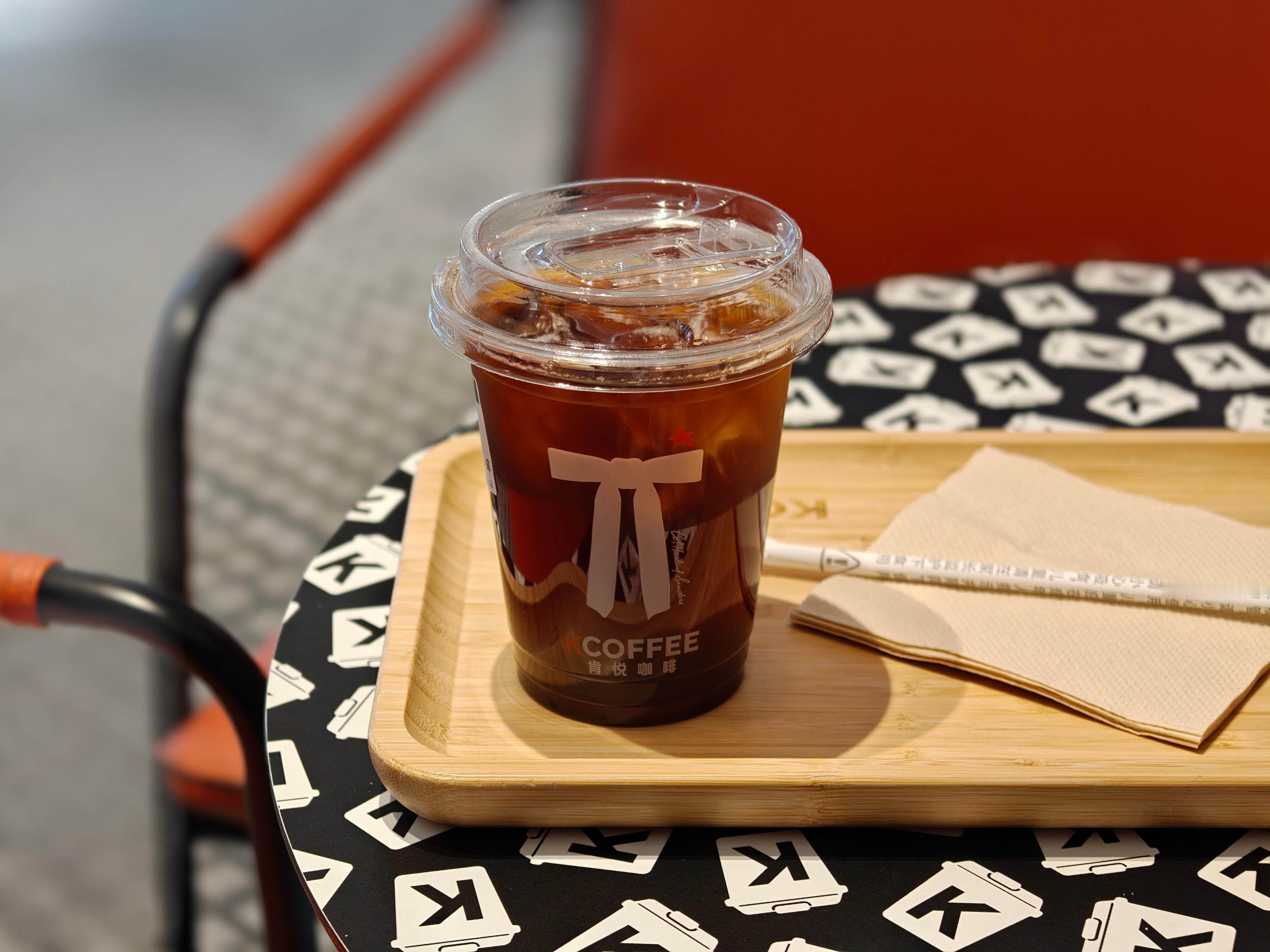 秋天的第一杯奶茶秋天的第一杯奶茶都喝上了吗？资本做局，威力太猛，今天去了星巴克