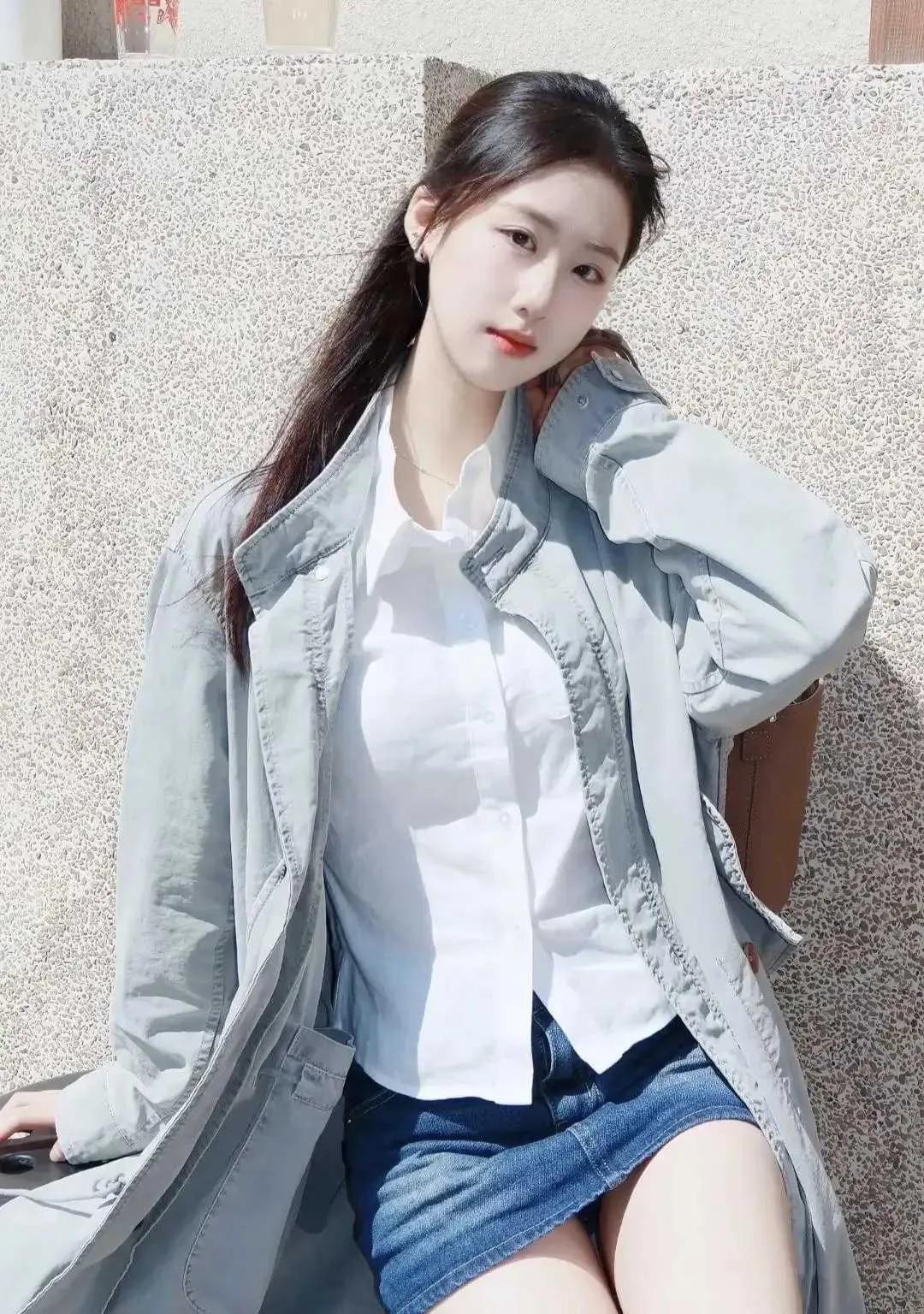 不必苛求完美无瑕，活出自我，便是女神最动人的光芒！