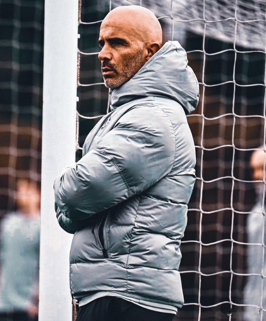 马雷斯卡是自己提的离职，切尔西已经逐渐沦为一个抽卡练级的工厂了，可以预见短时间内