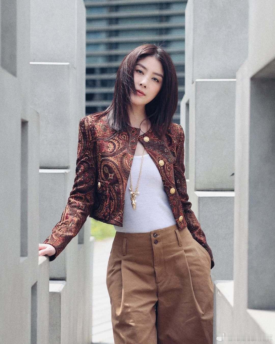 陈慧琳在复制粘贴的时代，你是手写的诗[玫瑰]​​​