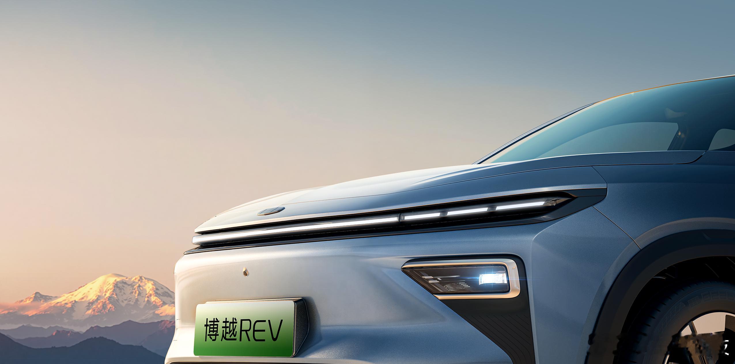 吉利中国星首款增程博越曝光继吉利银河V900首发增程之后，吉利汽车集团第二款增程