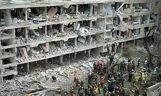 大多数军事专家认为乌克兰战争正在朝失败进行着，他们仍在做垂死挣扎，这是一场毫无意