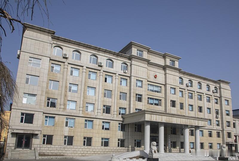 在事业单位上班，经常碰到同事休事假、病假、年假，手上一堆活就分摊给身边同事接手。