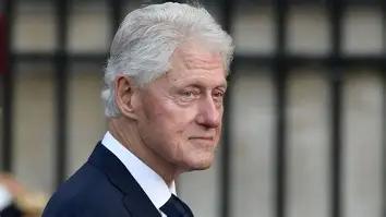 克林顿曝出尘封近50年的数据？朝战美军远不止30万，整场战争累计派出近200万部