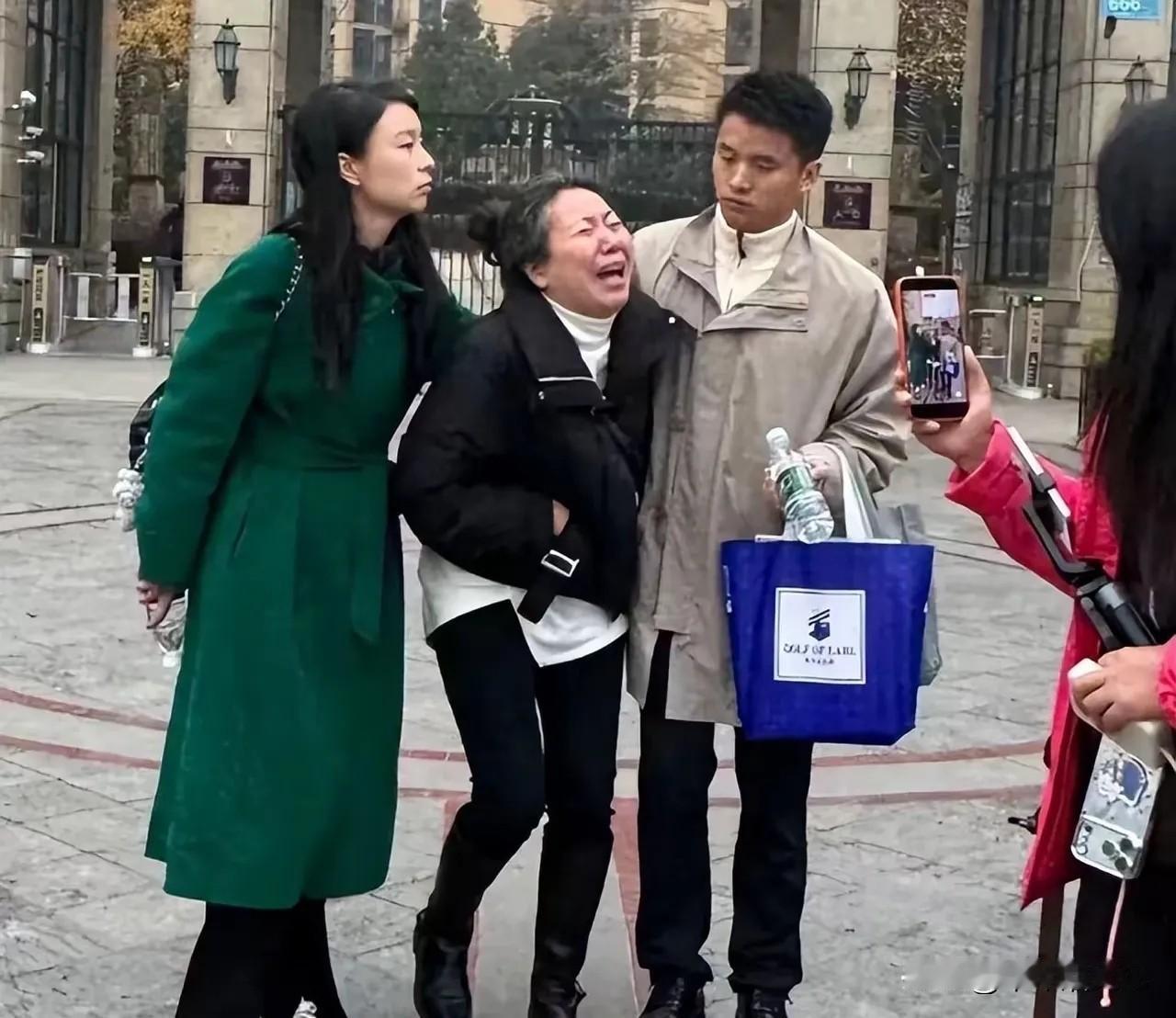 梁珂莹判了，死缓。别说紫雅妈妈接受不了，我都接受不了！如果说“精神病”这三个字是