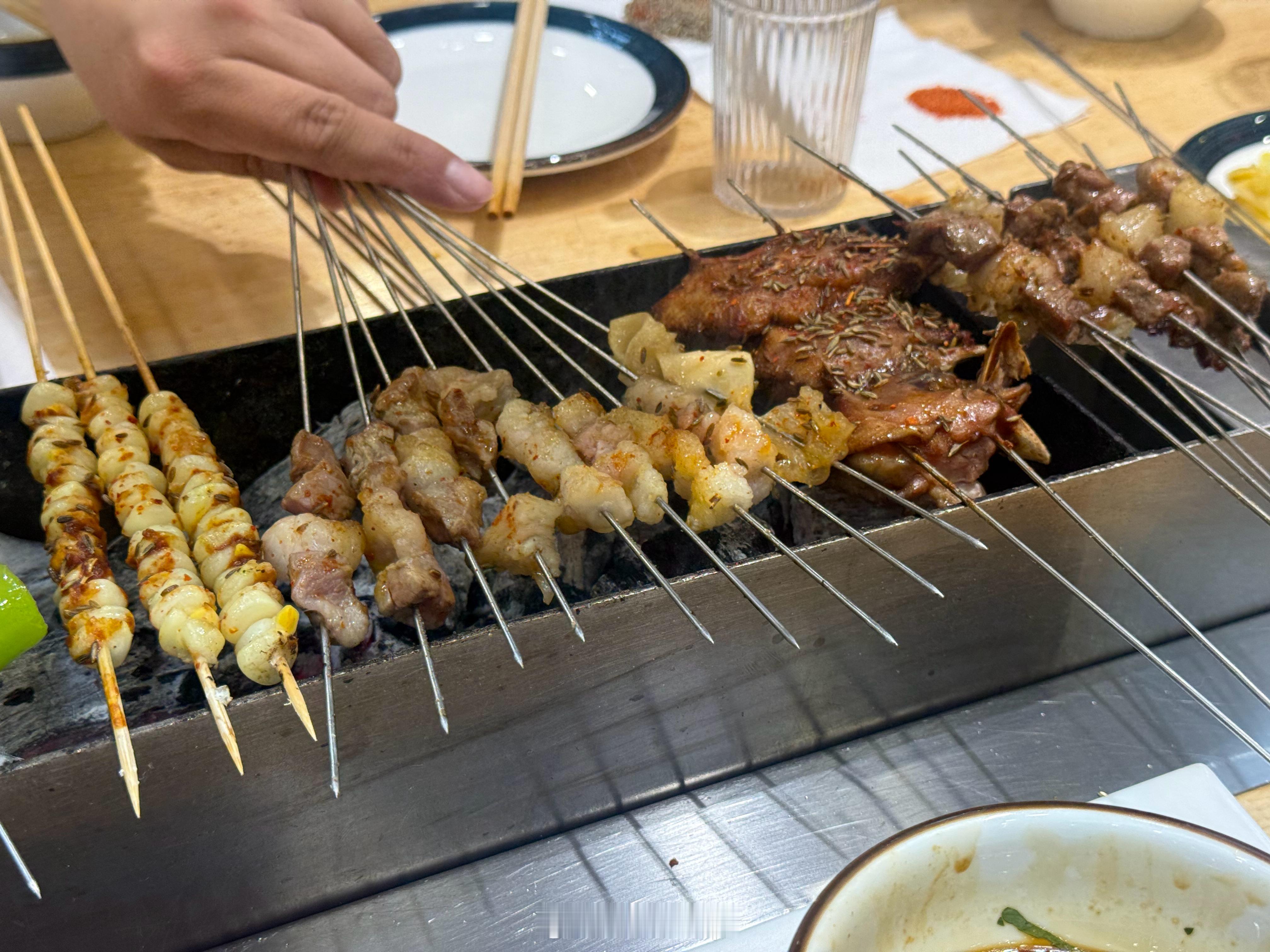 小串烧烤局，吃好喝开心，就是最好的状态！​​​