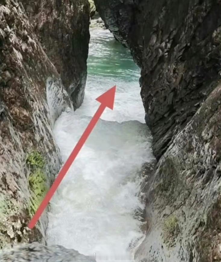5名户外爱好者在福建一峡谷身亡又是“野景点”，又是“突发山洪”，又是“失联遇难”