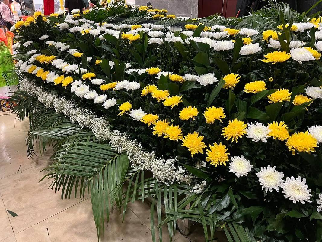 老家的一位95岁的老太太走了，无病无灾，走得干干净净、安安静静，这真是天大的福分