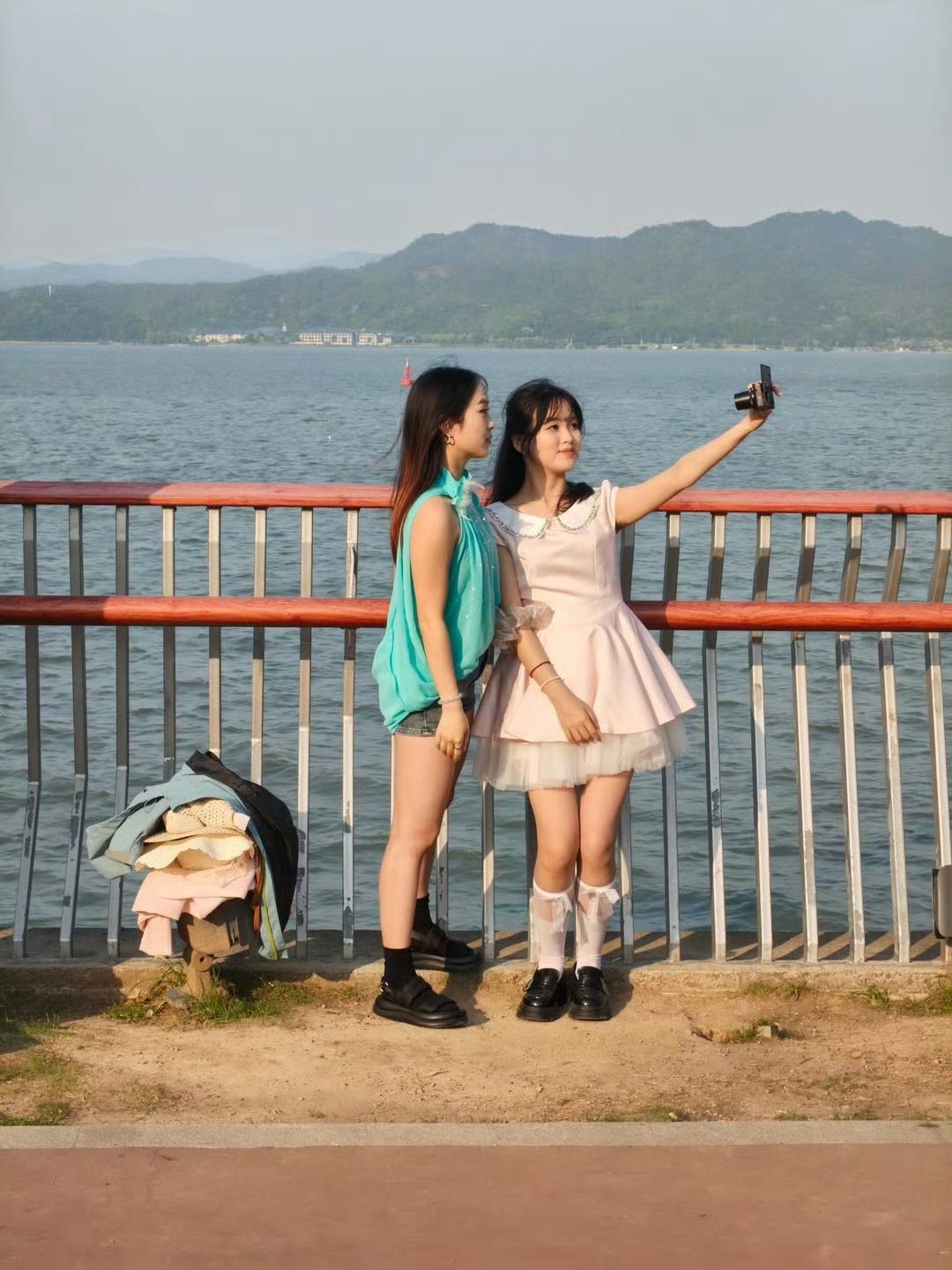 五一假期和闺蜜出来玩