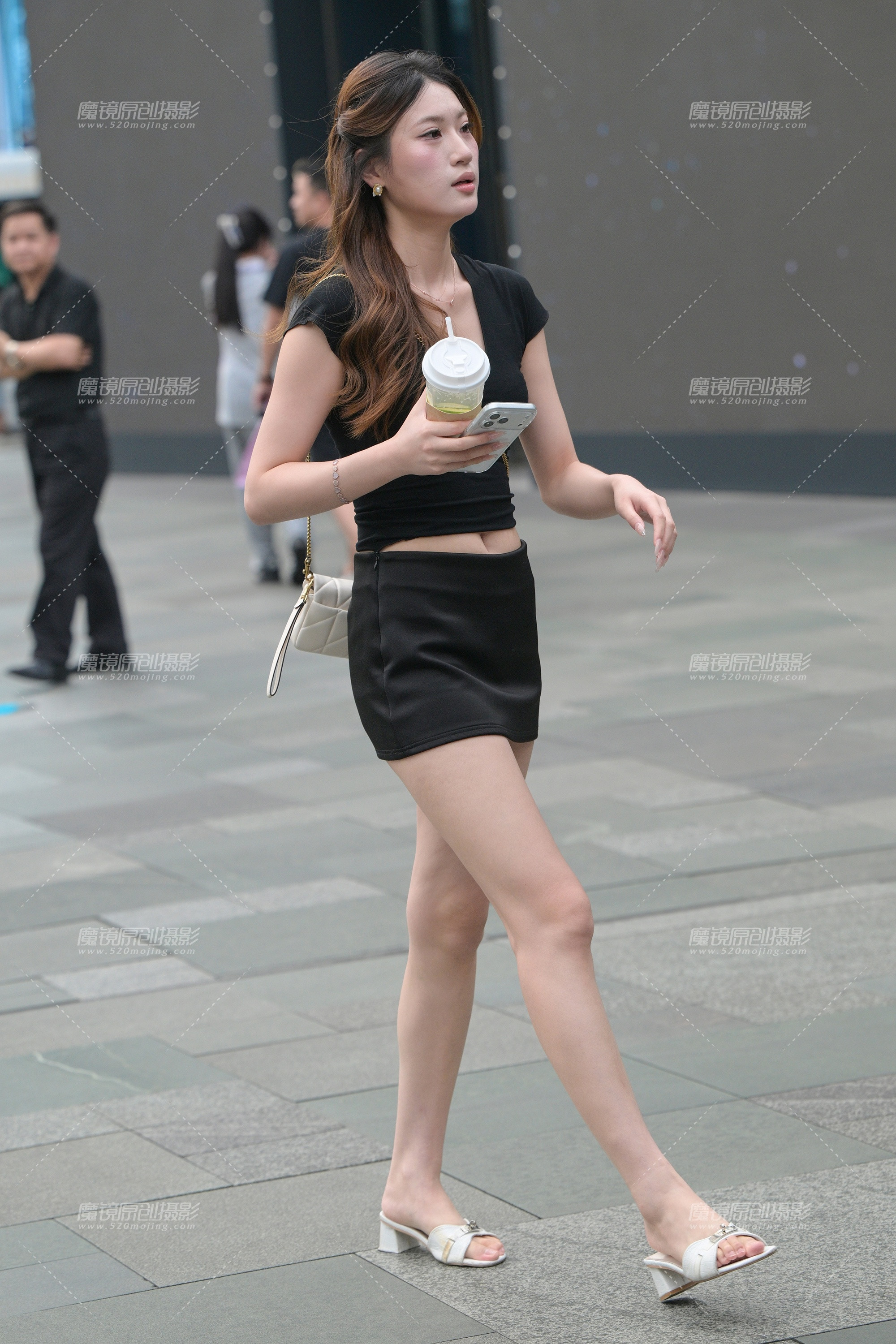 黑裙美女